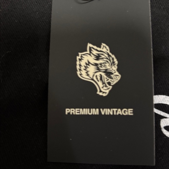 Vintage Darc Sport Powerhouse Gym Distressed Black T Shirt NWT Size: Medium - Picture 7 of 8